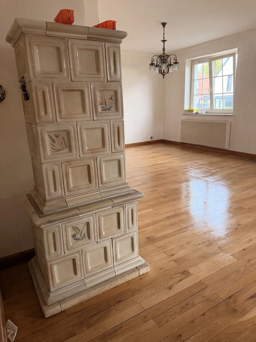 Parquet rénové dans un intérieur alsacien