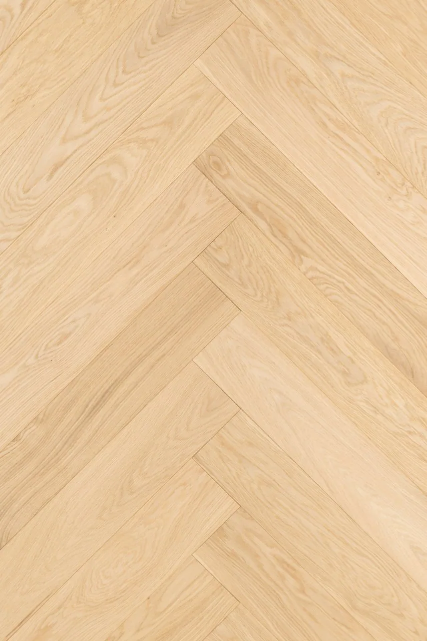 Parquet bâton rompu en chêne rénové dans une maison de maître à Colmar